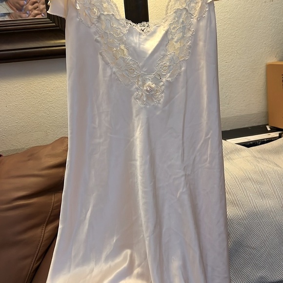 Christian Dior Soft Ruffle Silky Nightgown - Picture 7 of 13